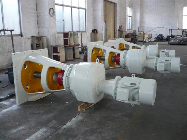 Agitador montado na parte superior para serviços médios para mistura industrial