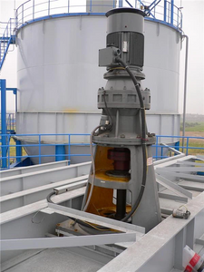 Agitador vertical para reator químico montado em flange
